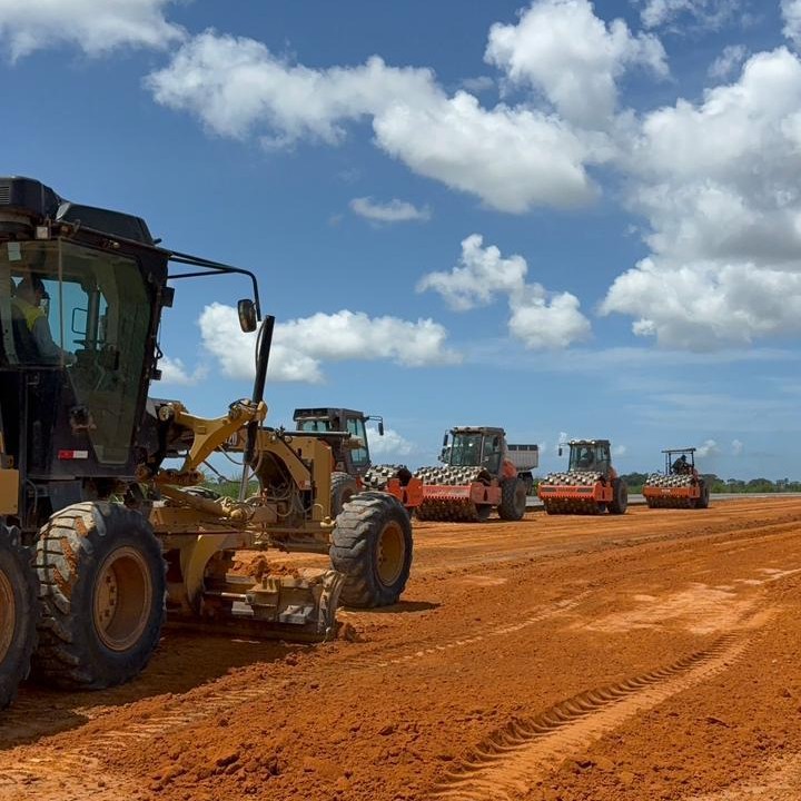 SVC Construções - Pavimentação de rodovia